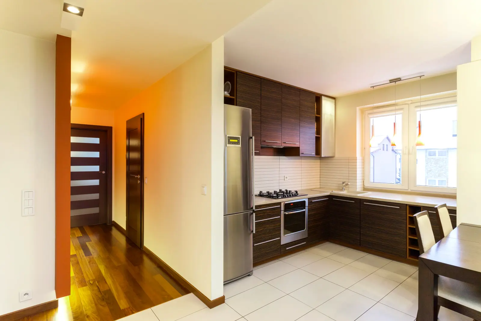 Piso amplio con cocina y pasillo reformado en El Vendrell
